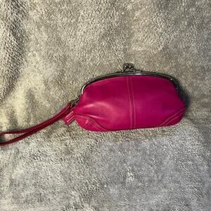 Vintage coach 3438 pink leather kisslock leather purse with hang tag